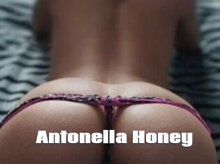 Antonella_Honey