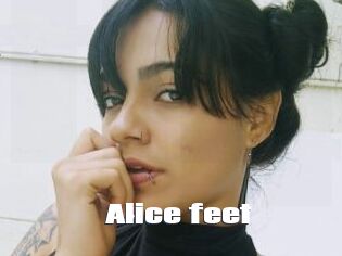 Alice_feet