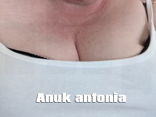 Anuk_antonia