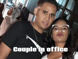 Couple_in_office