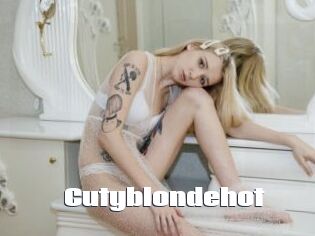 Cutyblondehot