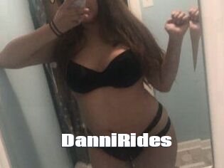 Danni_Rides