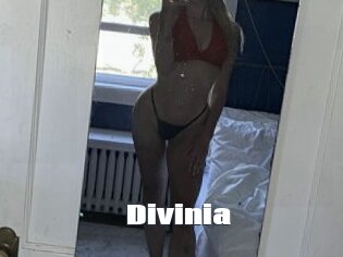 Divinia