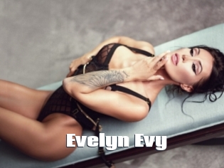 Evelyn_Evy