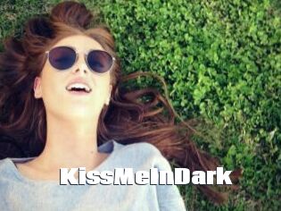 KissMeInDark