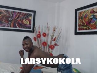 LARSYKOKOLA
