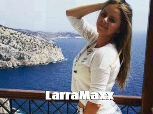 LarraMaxx