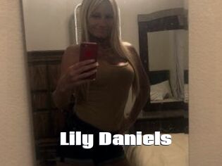 Lily_Daniels