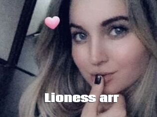 Lioness_arr