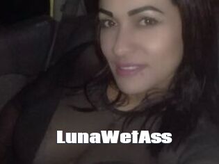 LunaWetAss