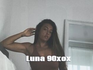 Luna_90xox