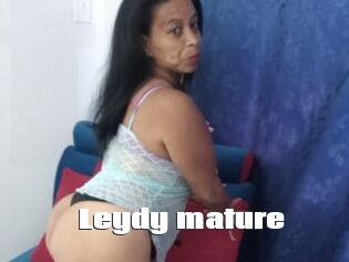 Leydy_mature