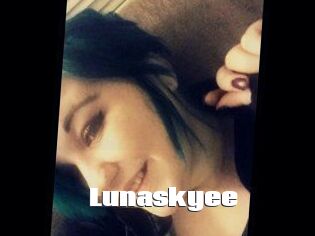 Lunaskyee