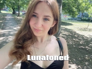 Lunatoned