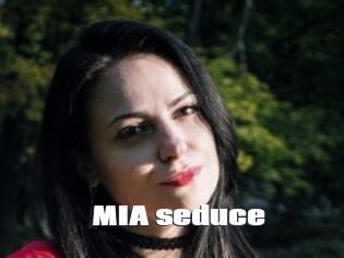 MIA_seduce