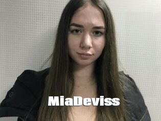 MiaDeviss