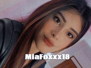 MiaFoxxx18