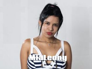 MiaLeony