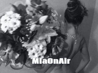 MiaOnAir