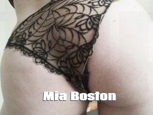 Mia_Boston