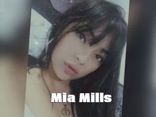 Mia_Mills