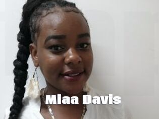 Miaa_Davis
