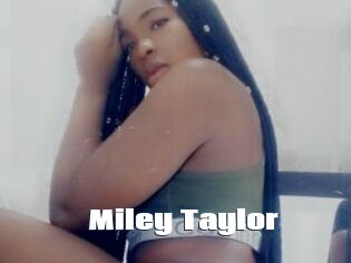 Miley_Taylor