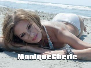 MoniqueCherie
