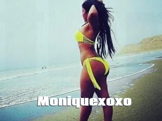 Moniquexoxo