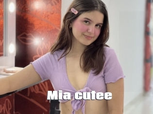 Mia_cutee