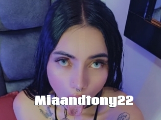 Miaandtony22