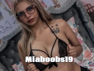 Miaboobs19