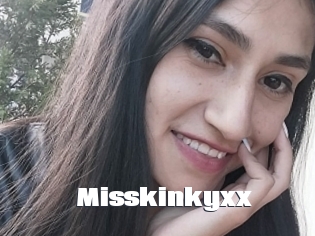 Misskinkyxx