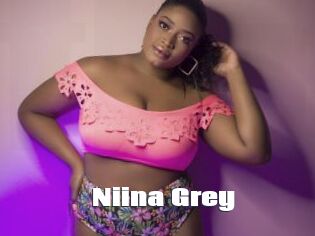 Niina_Grey