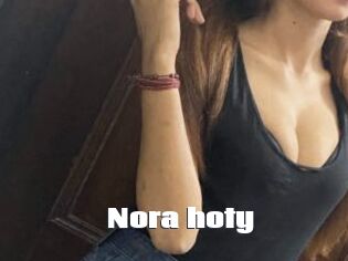 Nora_hoty