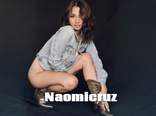 Naomicruz
