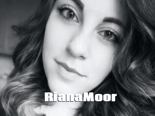RianaMoor