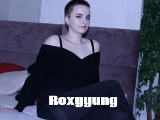 roxyyung The hot porn