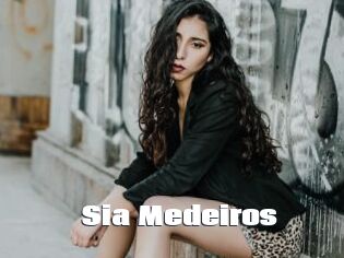 Sia_Medeiros