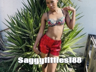 Saggytitties188