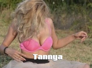 Tannya_