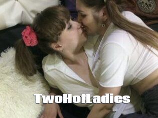 TwoHotLadies_