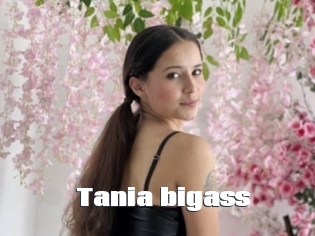 Tania_bigass