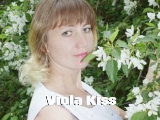 Viola_Kiss_